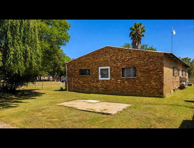 15,434M² SMALLHOLDING FOR SALE IN LEWZENE ESTATE